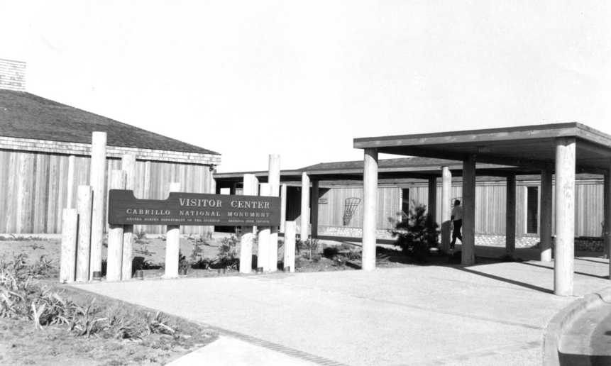 NPS Archives – Visitor Center Complex, 1967